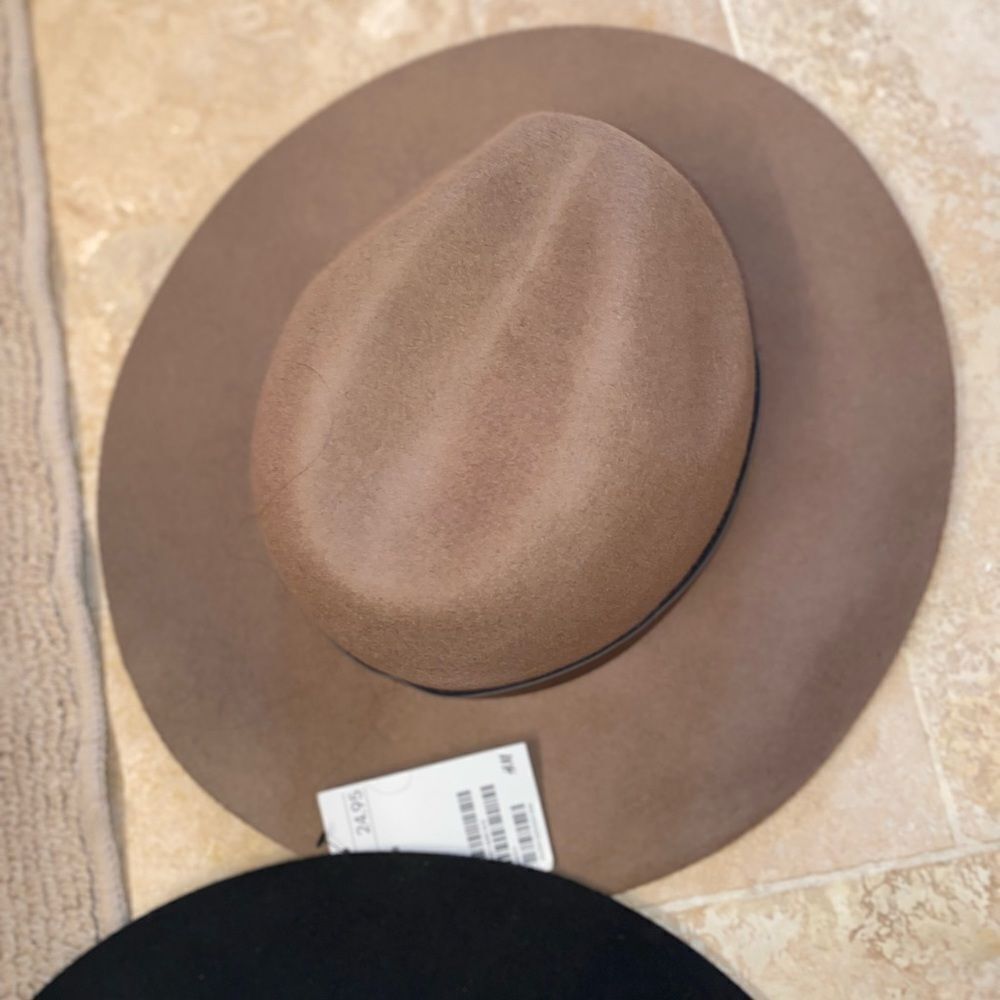 H&M Hats  - Picture 2 of 6